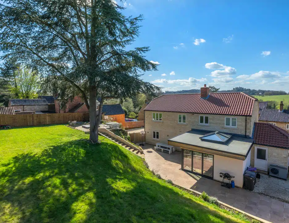 Main Street, Woolsthorpe, NG32