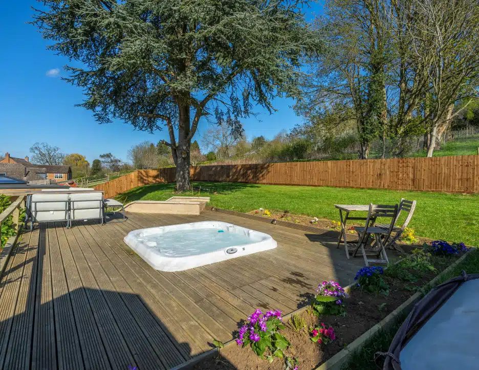 Main Street, Woolsthorpe, NG32